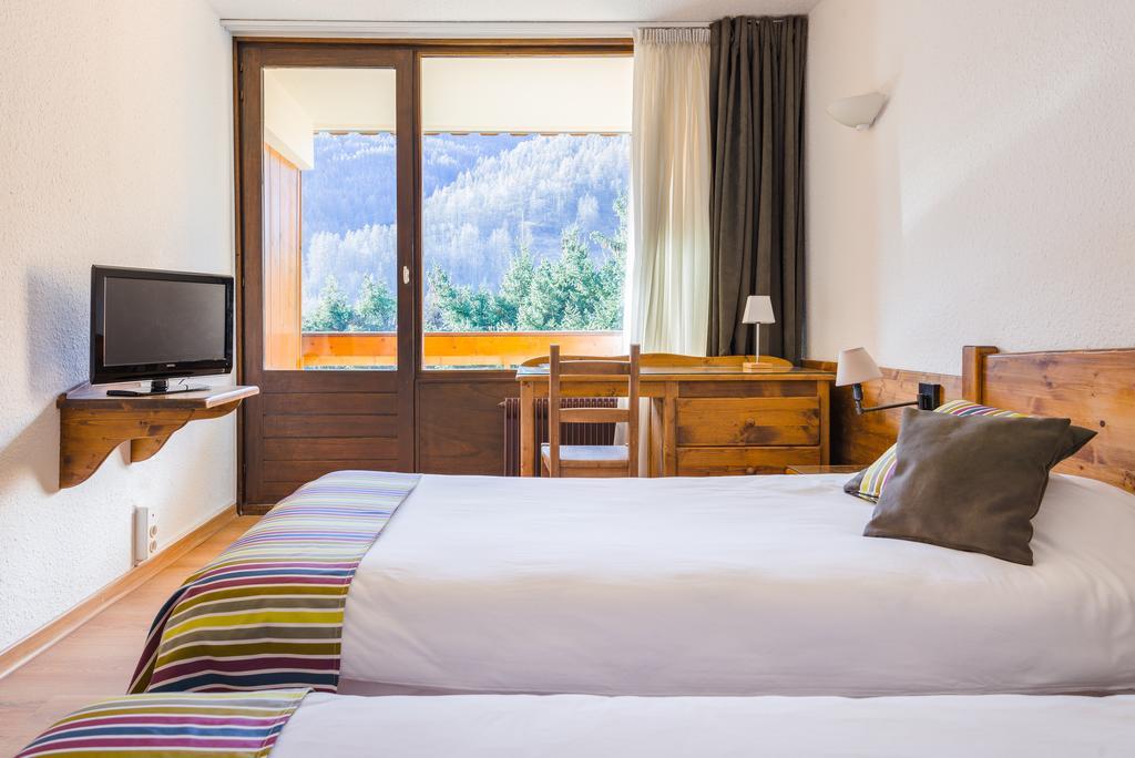 Hotel Plein Sud Serre Chevalier Esterno foto